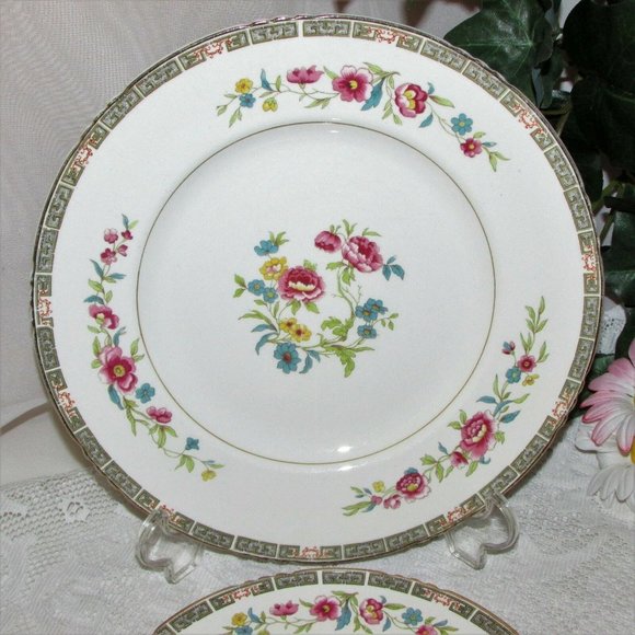 Vintage Dinner & Salad Plates John Maddock England 2 Pcs. Retro Floral  Dishes - Picture 3 of 7